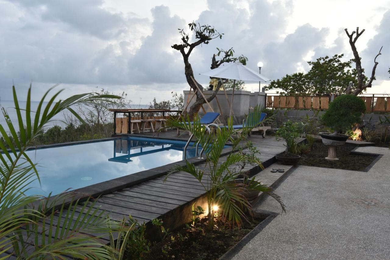 Daphila Cottage Batununggul Exterior photo